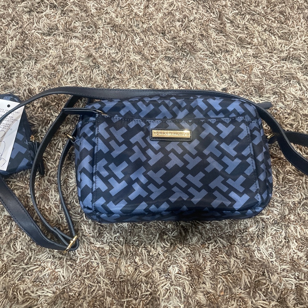 Tommy Hillfiger Crossbody with Pouch